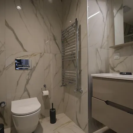Apartment Urban Oasis 16th Floor Penthouse, Center, Free Private Parking *