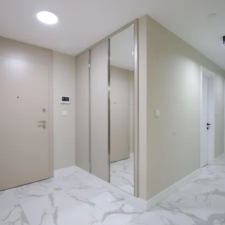 Urban Oasis 16th Floor Penthouse, Center, Free Private Parking Skopje