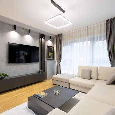 Apartment Urban Oasis 16th Floor Penthouse, Center, Free Private Parking *