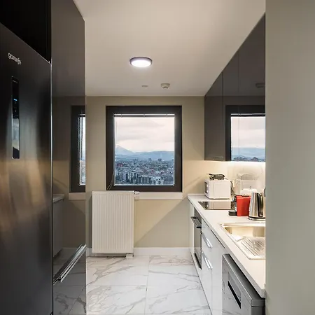 Apartment Urban Oasis 16th Floor Penthouse, Center, Free Private Parking *
